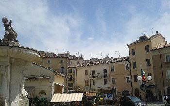 Rocca di Mezzo - Il centro storico